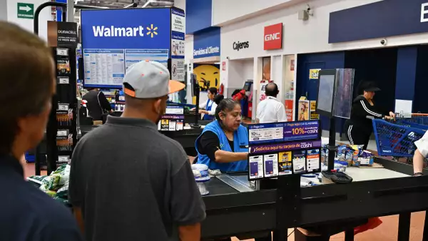 Walmart lee a los consumidores para afinar su estrategia rumbo al Mundial 2026: su apuesta incluye IA 