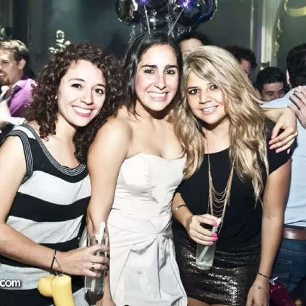 Astrid Saldivar,Thelma Gómez,Ros Medina