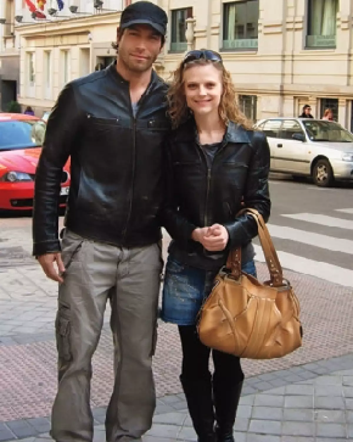 Rafa, de 33 años, y Ana, de 28, por ahora comparten una habitación del hotel Ritz.