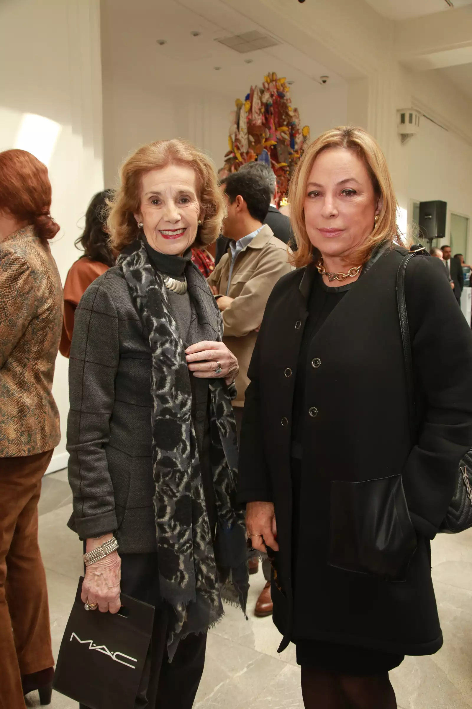 HOMENAJE A MARIE THÉRÈSE HERNAND DE ARANGO