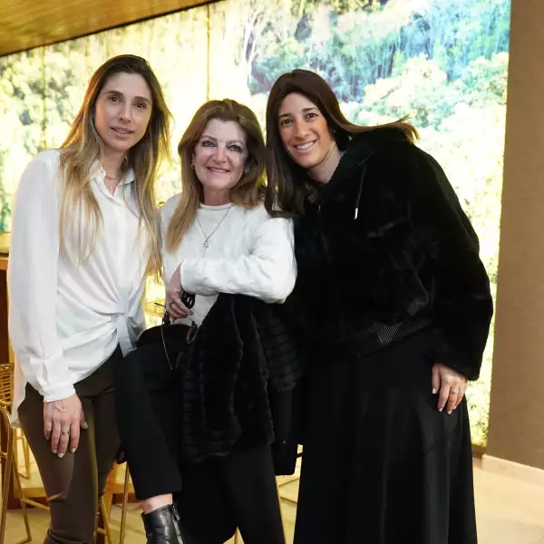 Ari, Luly y Rivka Hanono