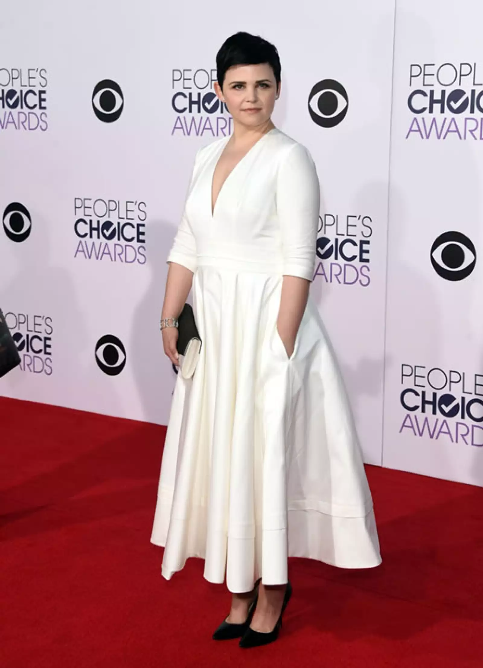 Ginnifer Goodwin, protagonista de Once Upon a Time se decantó por un vestido blanco.