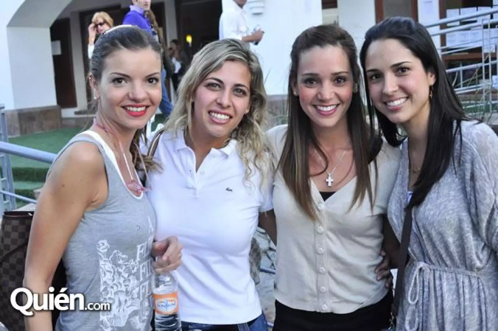 María Andrea Navarro,Vina Llarena,Mariel Navarro y Alejandra de Roullán