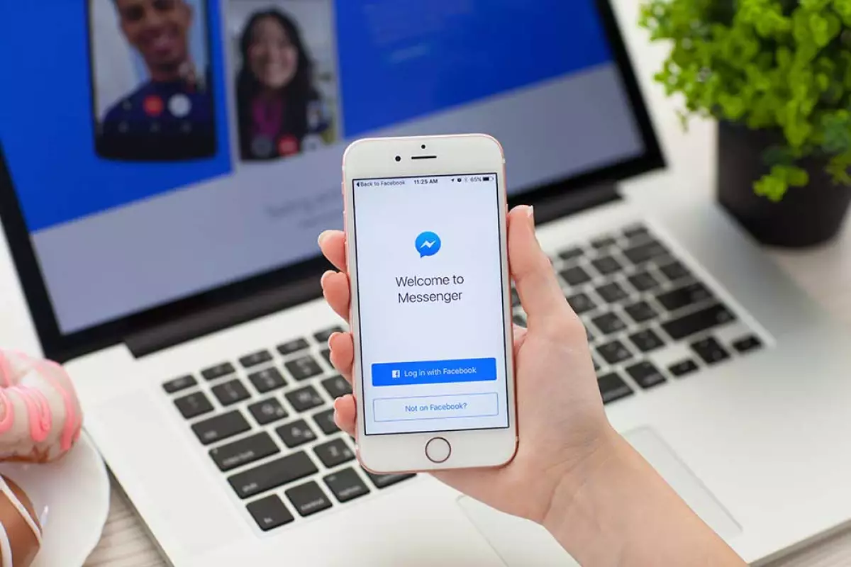 Facebook Messenger