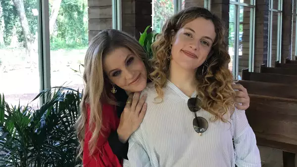 Lisa Marie Presley y  Riley Keough