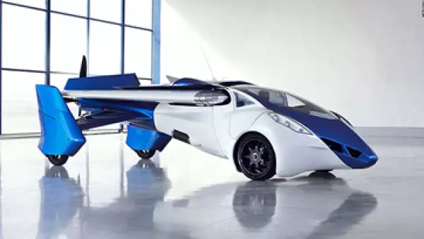 El AeroMobil 3.0 alcanza una velocidad de 160 km. por hora en carretera y de 200 km. por hora al volar.(Foto: CNNMoney )
