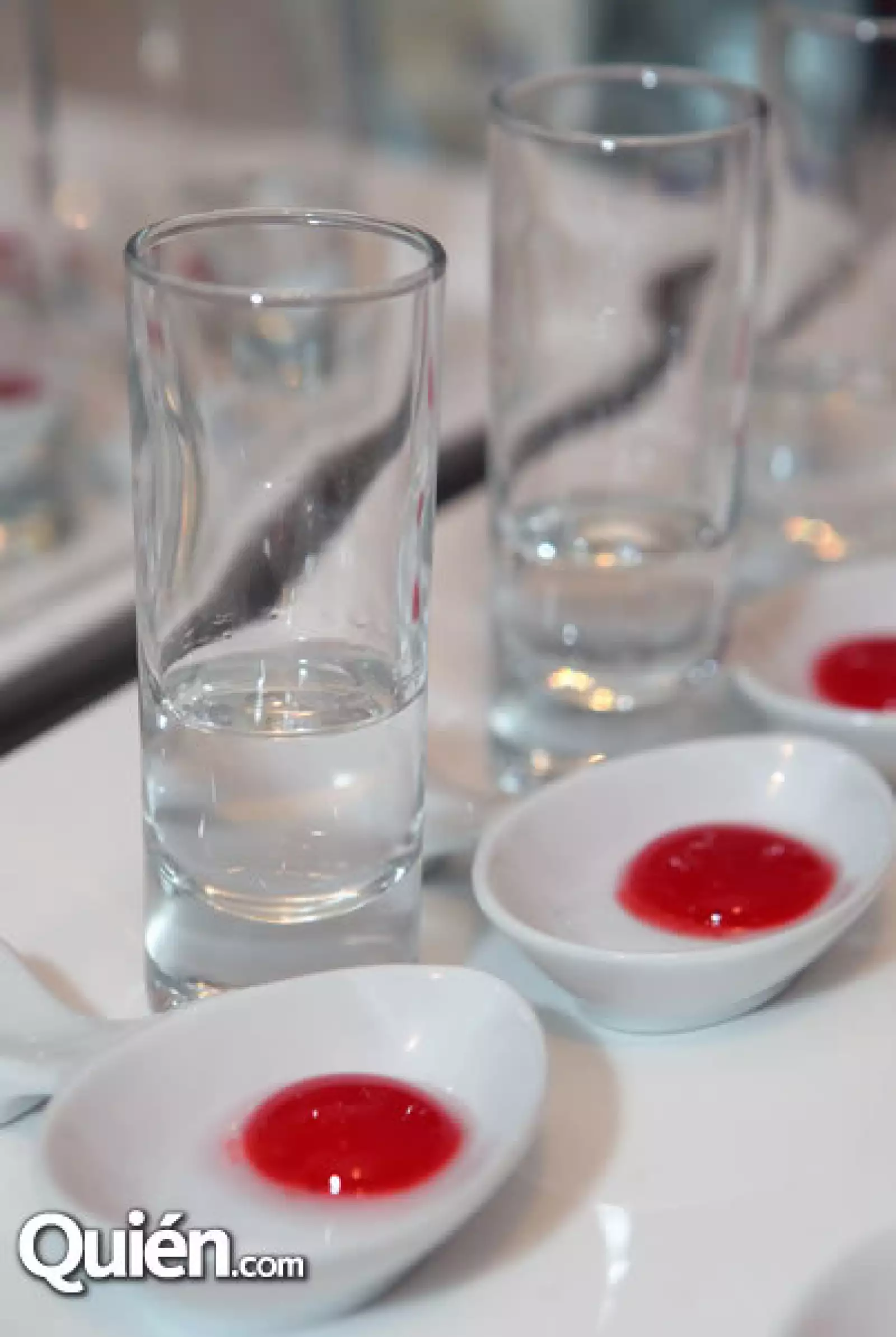 Esferas de sangrita con Tequila Don Julio Blanco