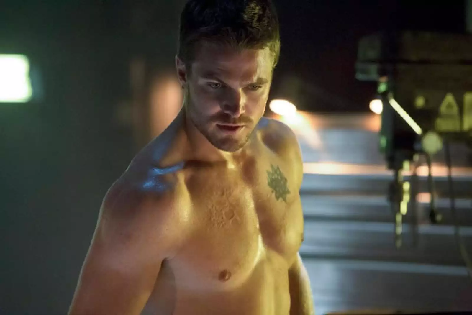 Es en la actual serie en la que participa en la que hemos podido ser testigos de su marcado cuerpo, requisito elemental para ser Christian Grey.