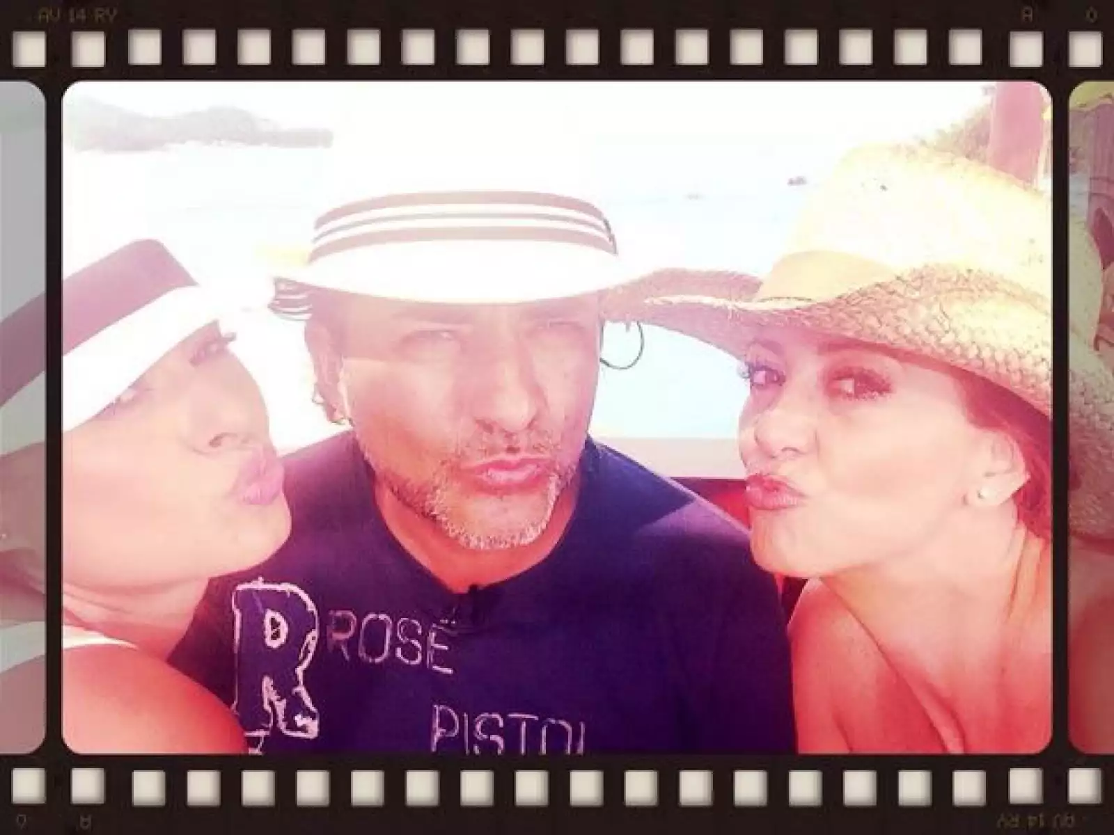 Aquí Montijo, Araiza y Legarreta haciendo la famosa "duck face".