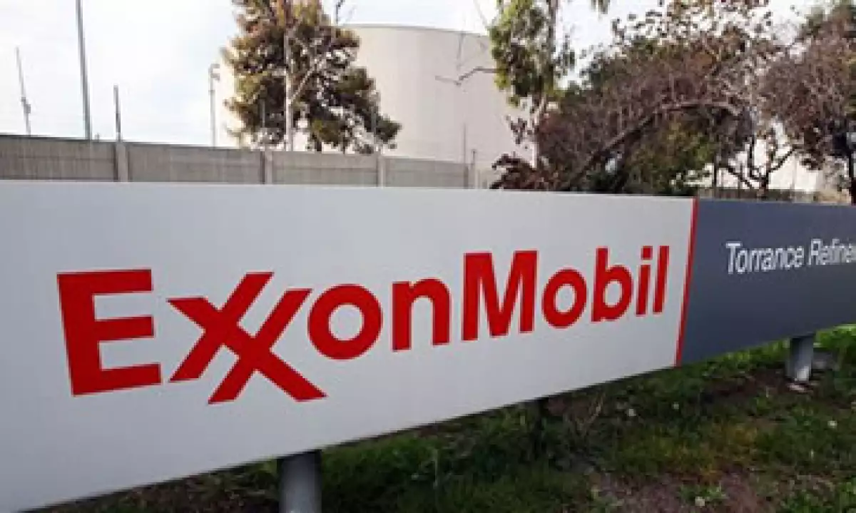 Exxon planea invertir 185,000 mdd para explorar y desarrollar nuevas fuentes de petróleo y gas. (Foto: AP)