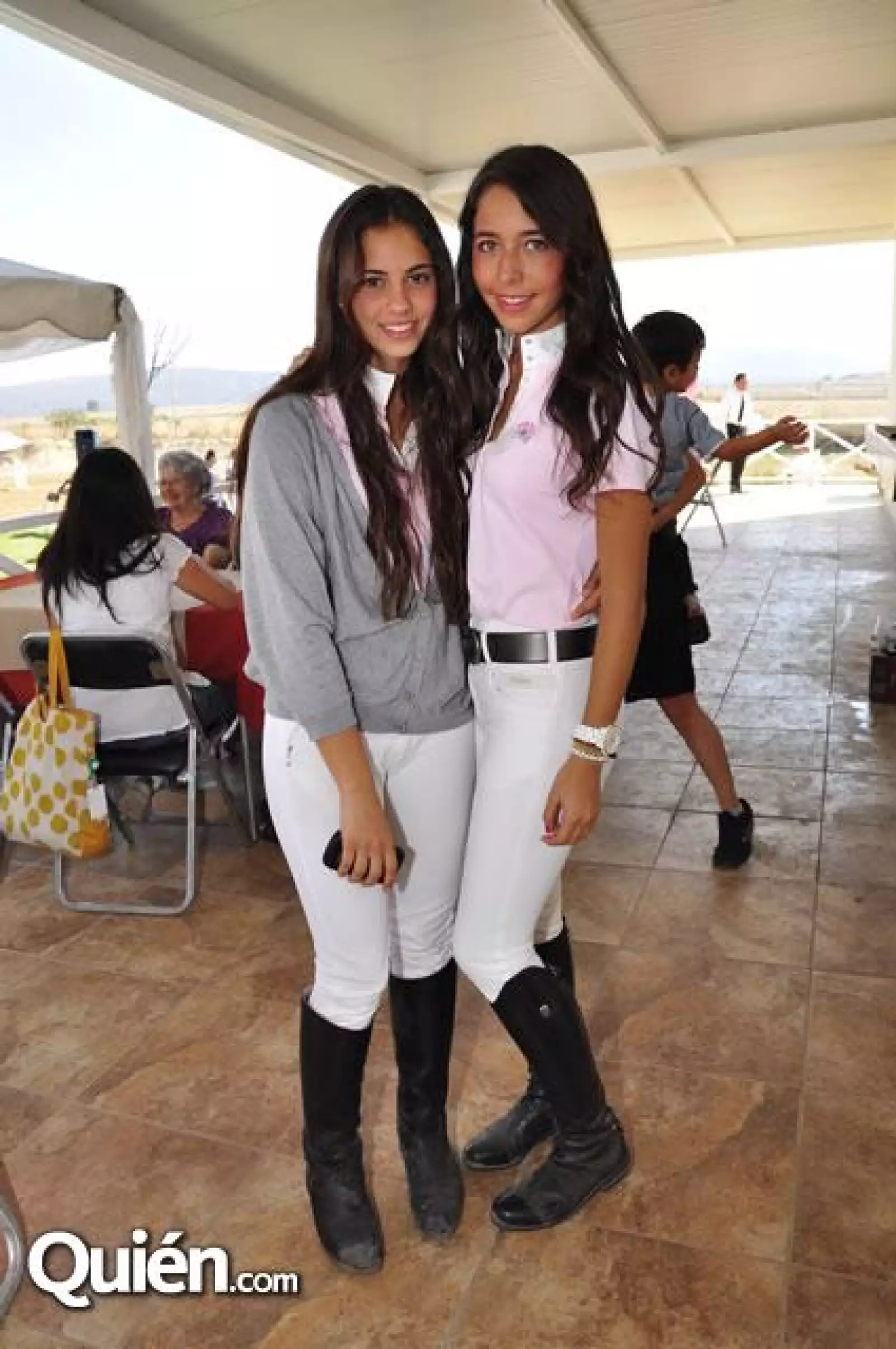 Clau Alarcón,Michelle Martínez