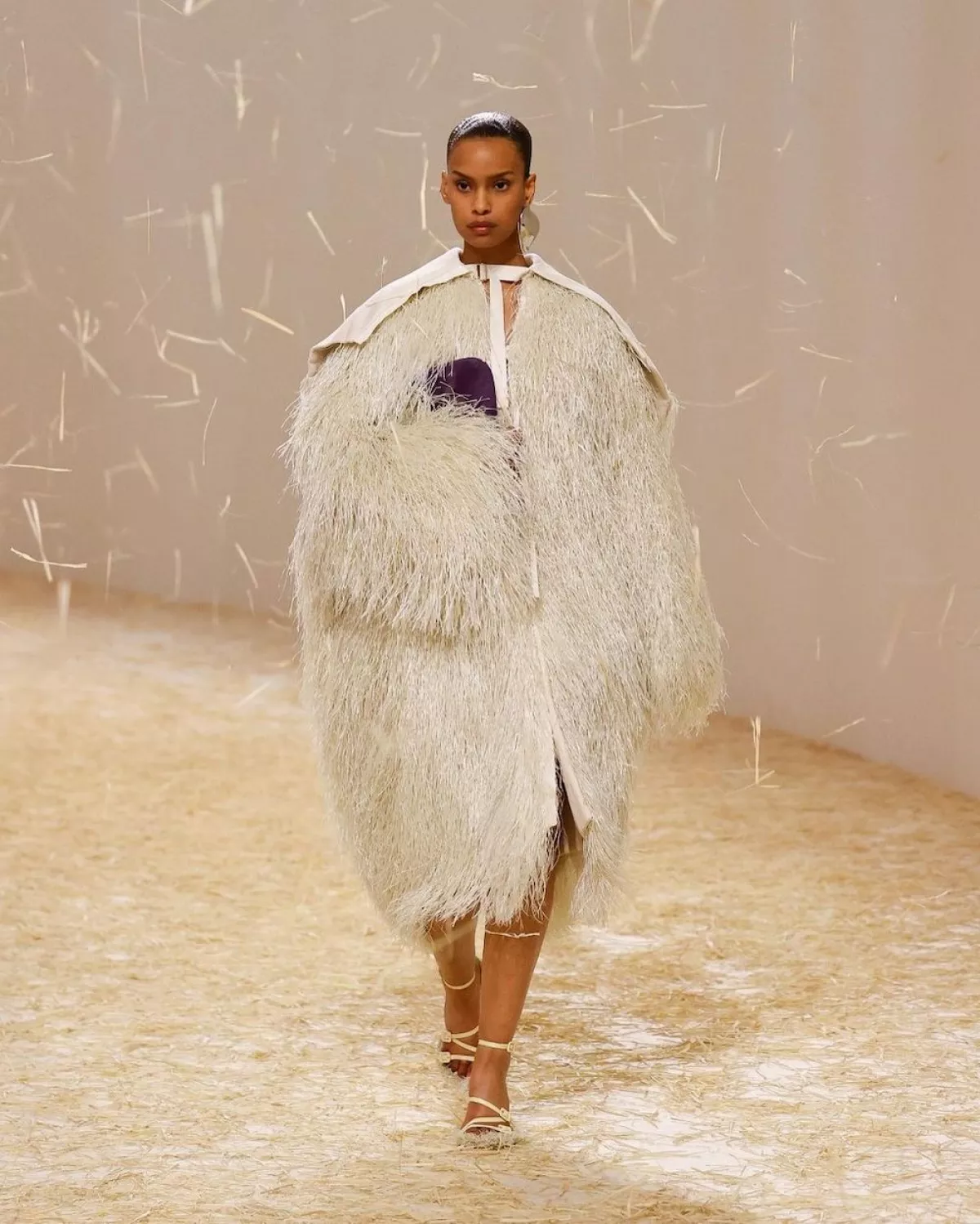 rafia-jacquemus-nueva-coleccion.jpg