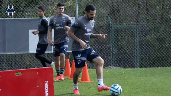 entrenamiento-rayados.jpg