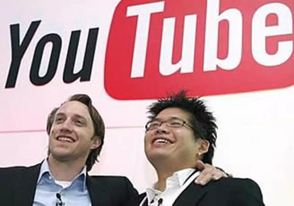 Los fundadores Chad Hurley y Steve Chen vendieron a Google su portal de videos, en junio del 2007, por más de 1,600 millones de dólares. Foto: Reuters