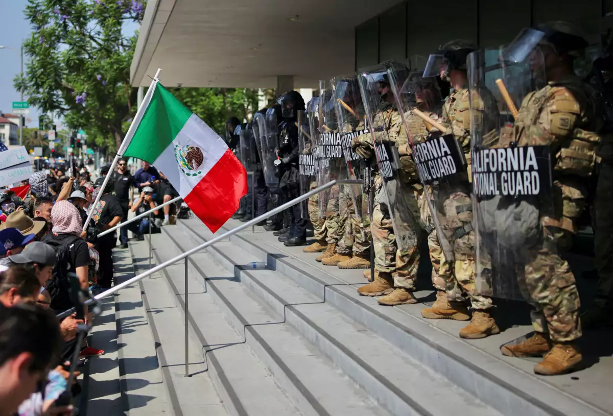 California pide bloquear despliegue de militares en Los Ángeles