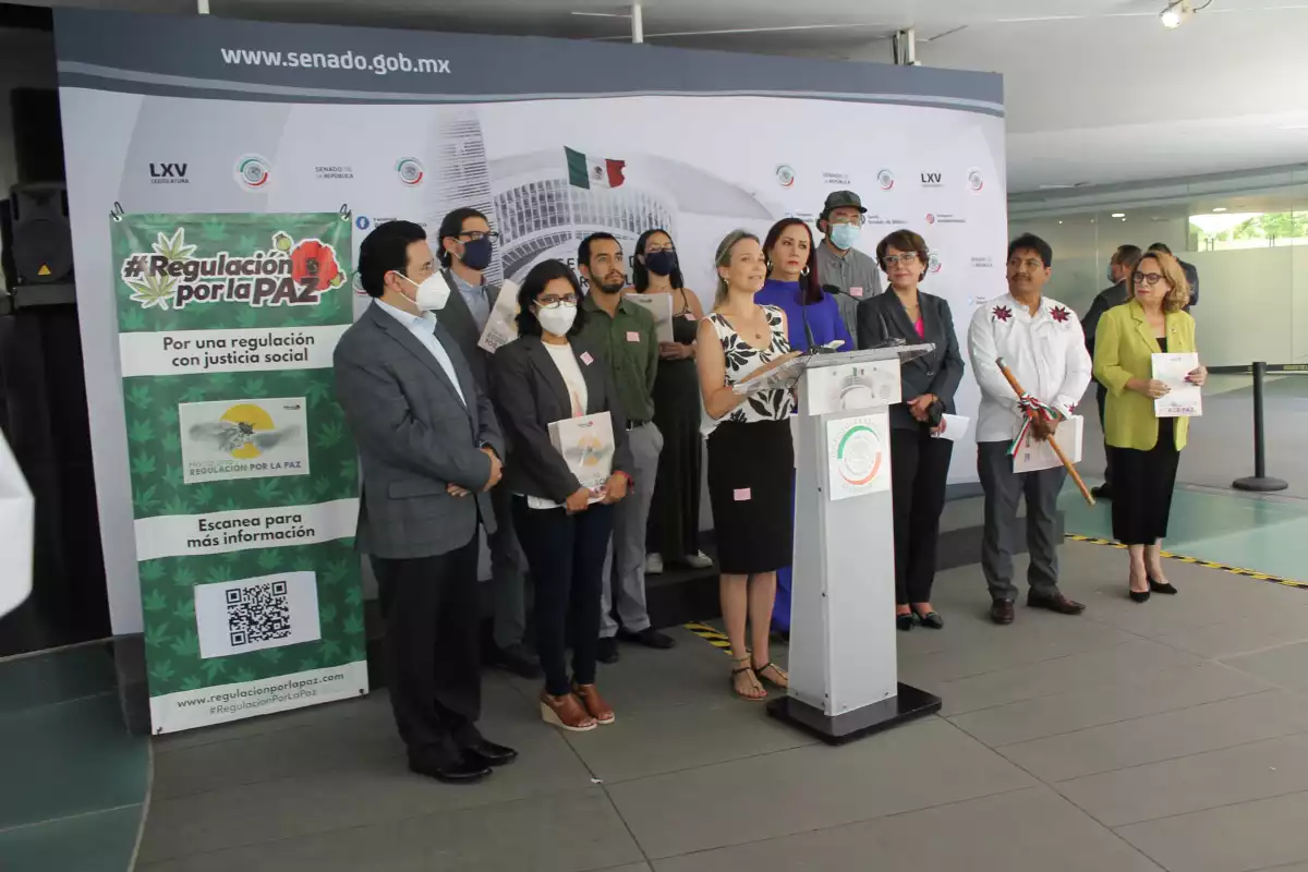 Hacia una regulación por la paz