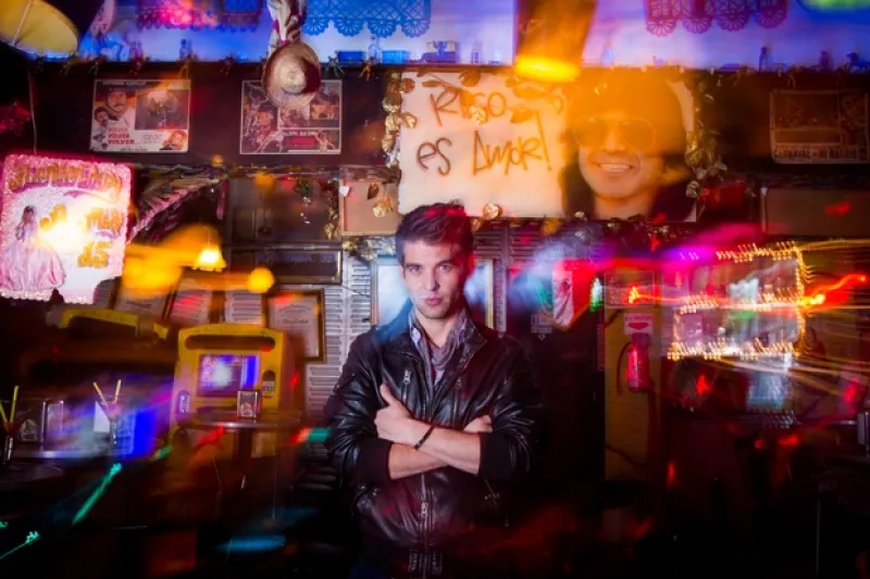 La estrella de musicales tiene un nuevo proyecto para E! Entertainment Television con el cual se estrena en la pantalla chica y nos cuenta todo al respecto entre mezcales sabor jamaica.