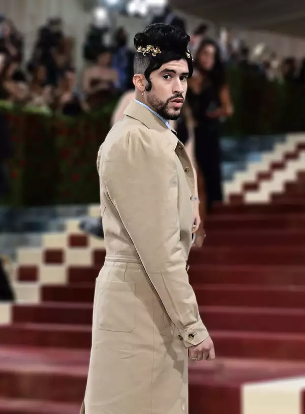 Bad Bunny comparte escenas con Brad Pitt en Bullet train