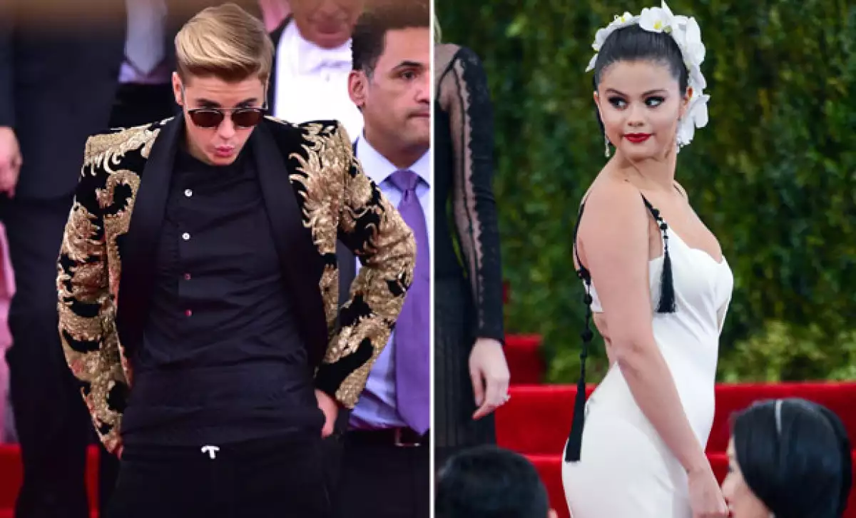 El cantante no pudo evitar demostrar lo impresionado que quedó con el look de Selena en la Met Gala, donde ella lo ignoró completamente al igual que a Kendall.