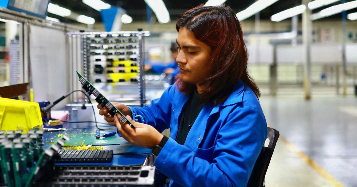 La economía mexicana se contrae un 1.2% en julio La economía mexicana se contrae un 1.2% en julio