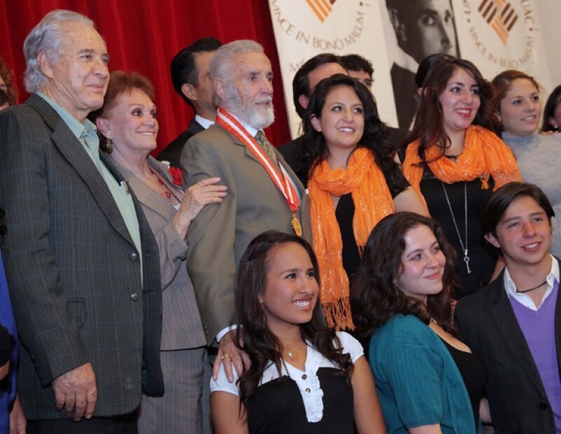 El actor Rogelio Guerra estuvo presente en el homenaje a su querido amigo Julio Alemán.
