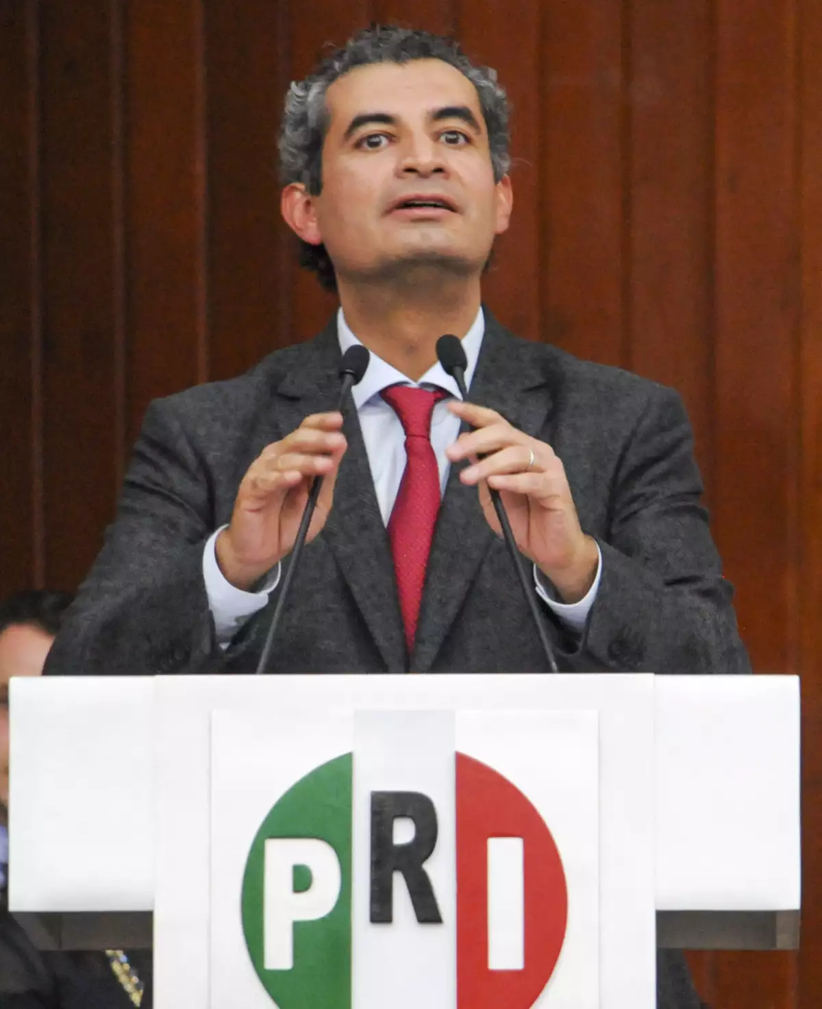 Enrique Ochoa. PRI.