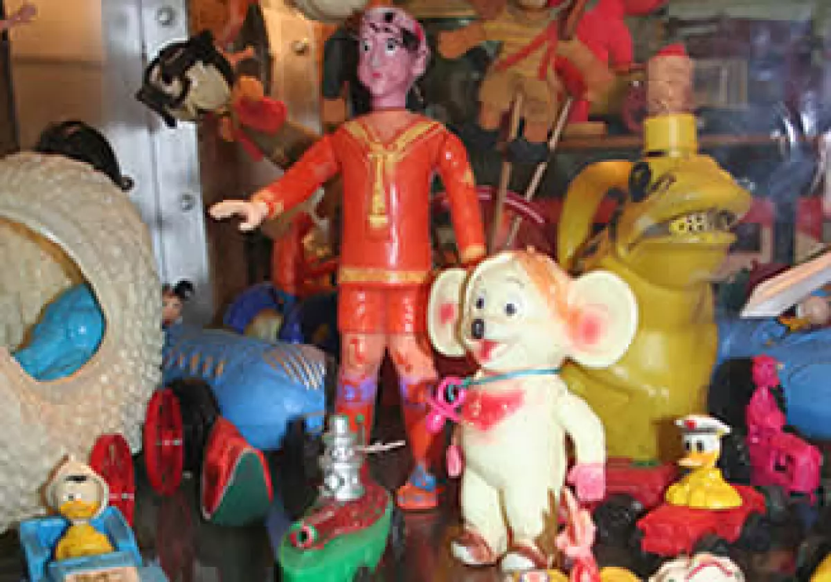 El Museo del Juguete Antiguo de México (Mujam), ubicado en el Distrito Federal, exhibe alrededor de 4,000 piezas de compañías que, entre 1910 y 1980, manufacturaron juguetes de latón y cartón. (Foto: Olga Fabila)