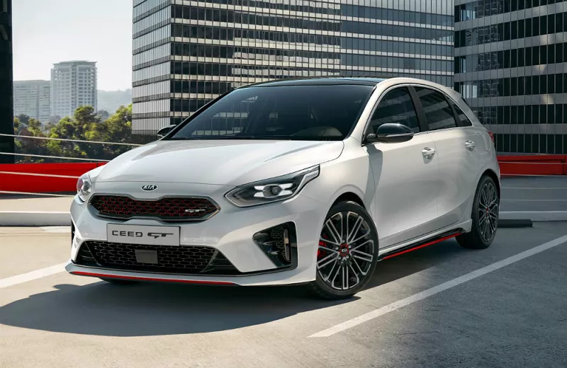 Kia Ceed GT frente.jpg
