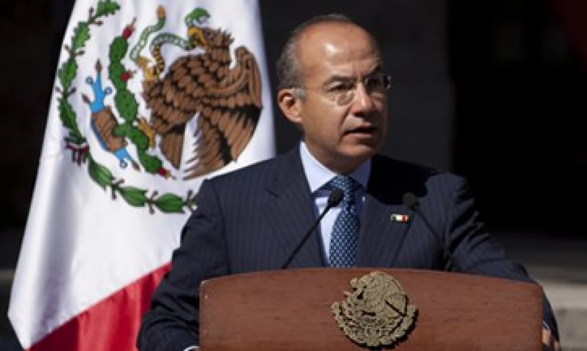 El presidente Felipe Calderón Hinojosa dijo que la reforma laboral tipifica como delito la contratación de menores de edad. (Foto: Reuters)