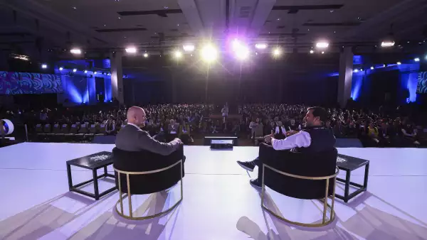 Aprende de los líderes de negocios.