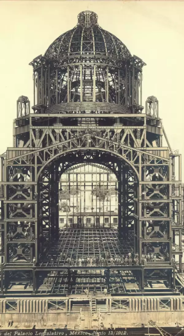 Monumento a la Revolución