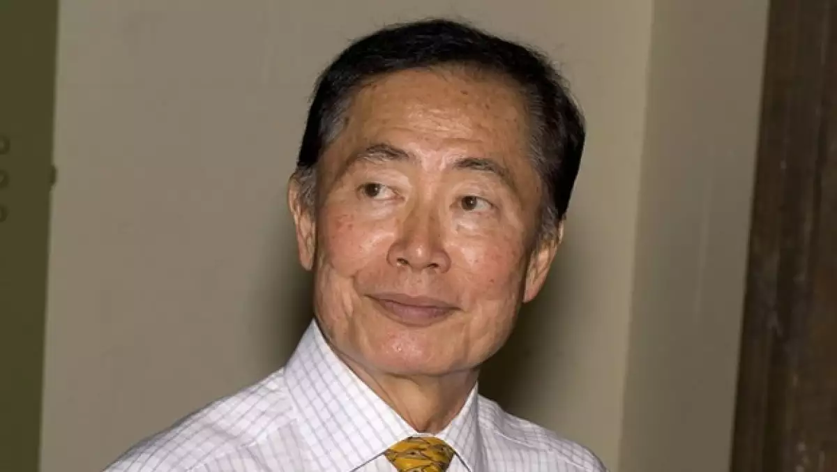 george takei señor sulu viaje a las estrellas