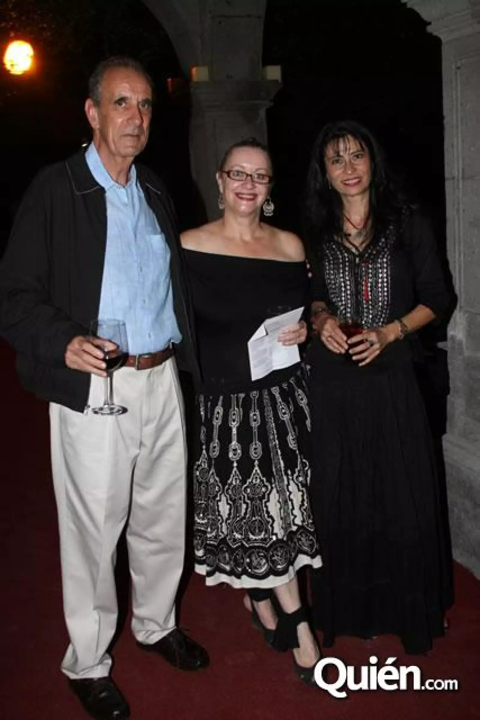 Subasta Nosotros Por los Niños con Cáncer