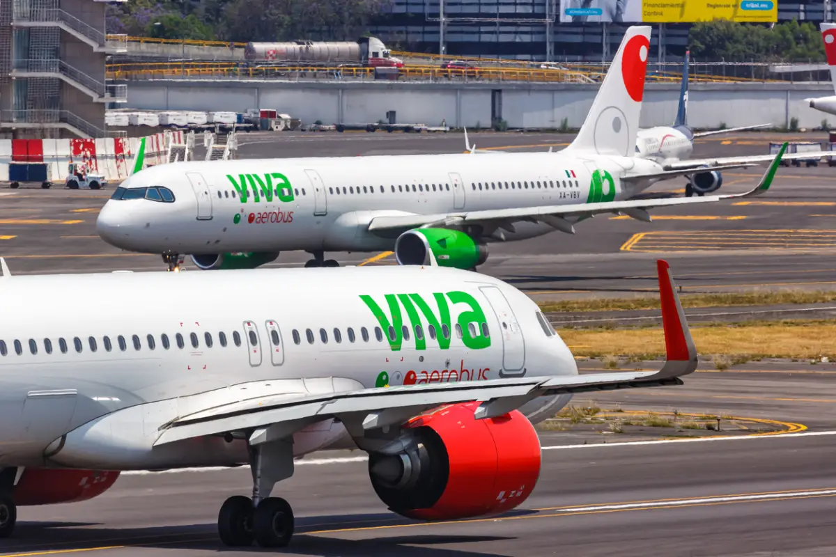 Viva y Volaris perfilan crear un gigante aéreo con 73% del mercado