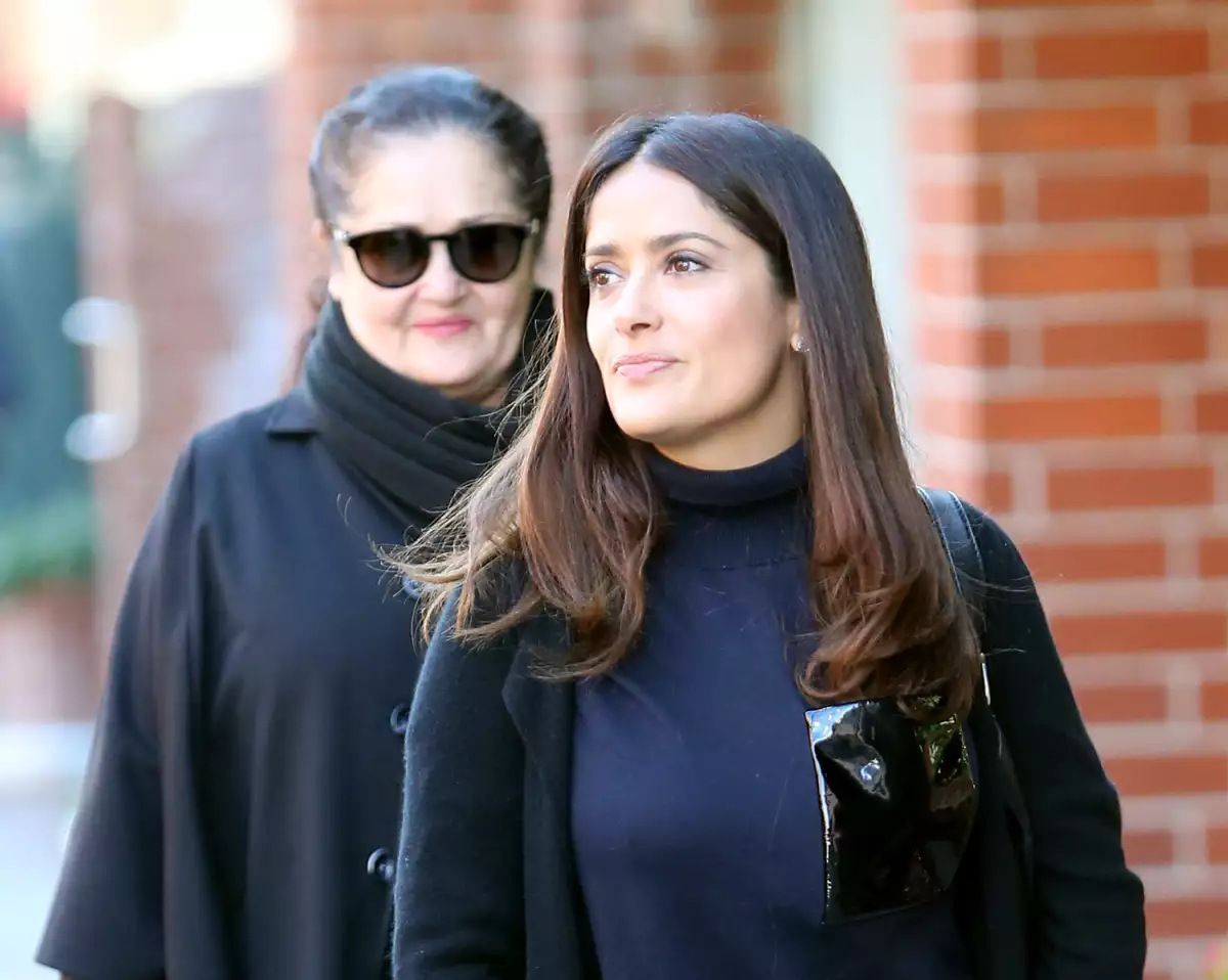 Salma Hayek, Diana Jiménez