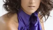 "Esta noche voy a dar respuesta de una vez por todas a todos esos rumores e intrigas que el público tiene sobre mi vida", aseguró la cantante en le programa de Cristina Saralegui.
