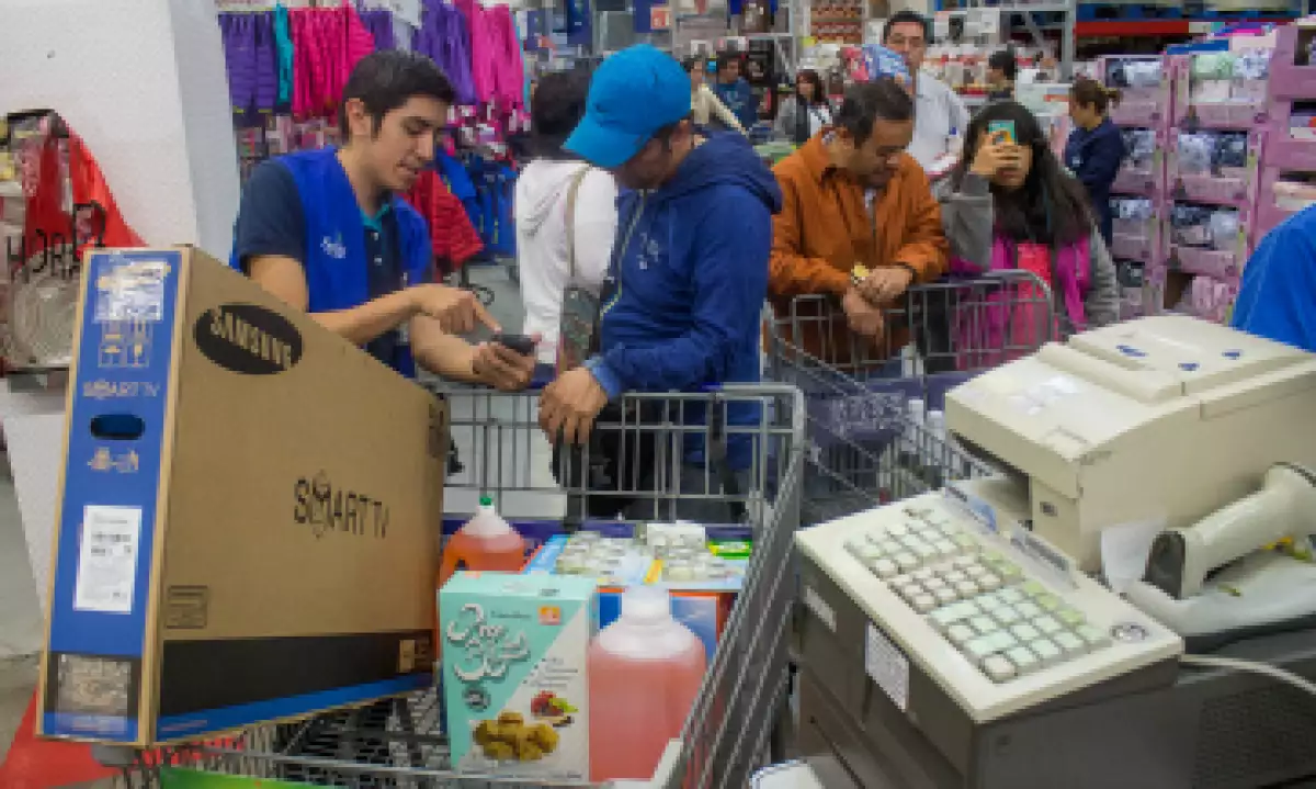 El consumo privado tuvo un aumento del 0.8% frente al trimestre inmediato anterior. (Foto: Getty Images)