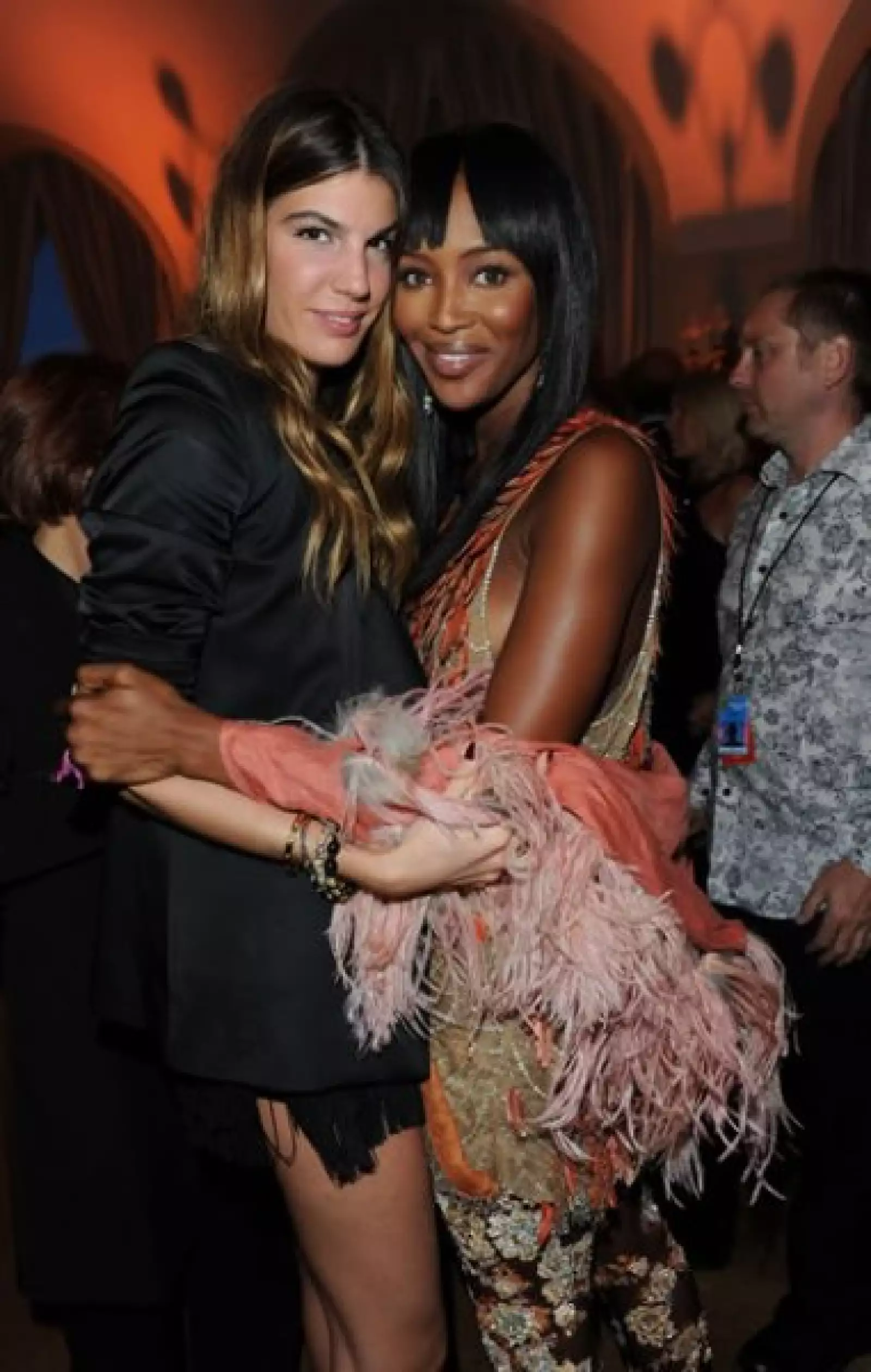 Naomi Campbell posó cariñosa con Bianca Brandolini.