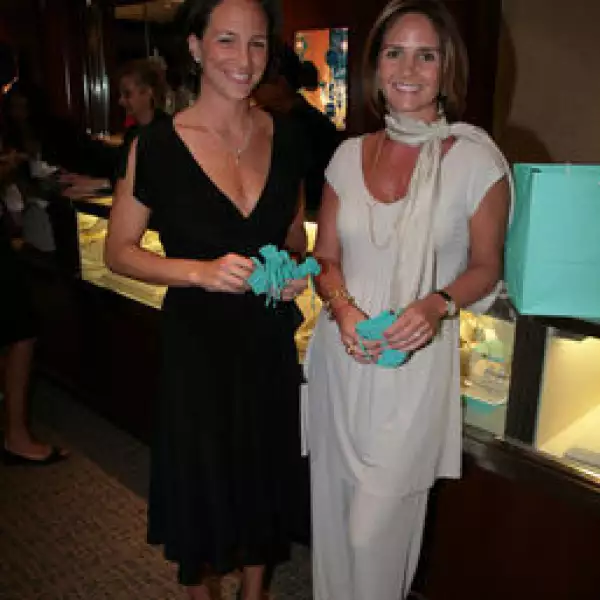 Mariana Baños,  Andrea Artigas