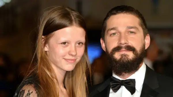 Mia Goth y Shia LaBeouf