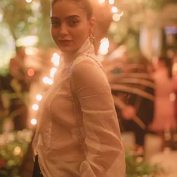 40_Melissa_BARRERA_CHANEL_Charles_FINCH_PreOscarsDinner_2020_LD.jpg