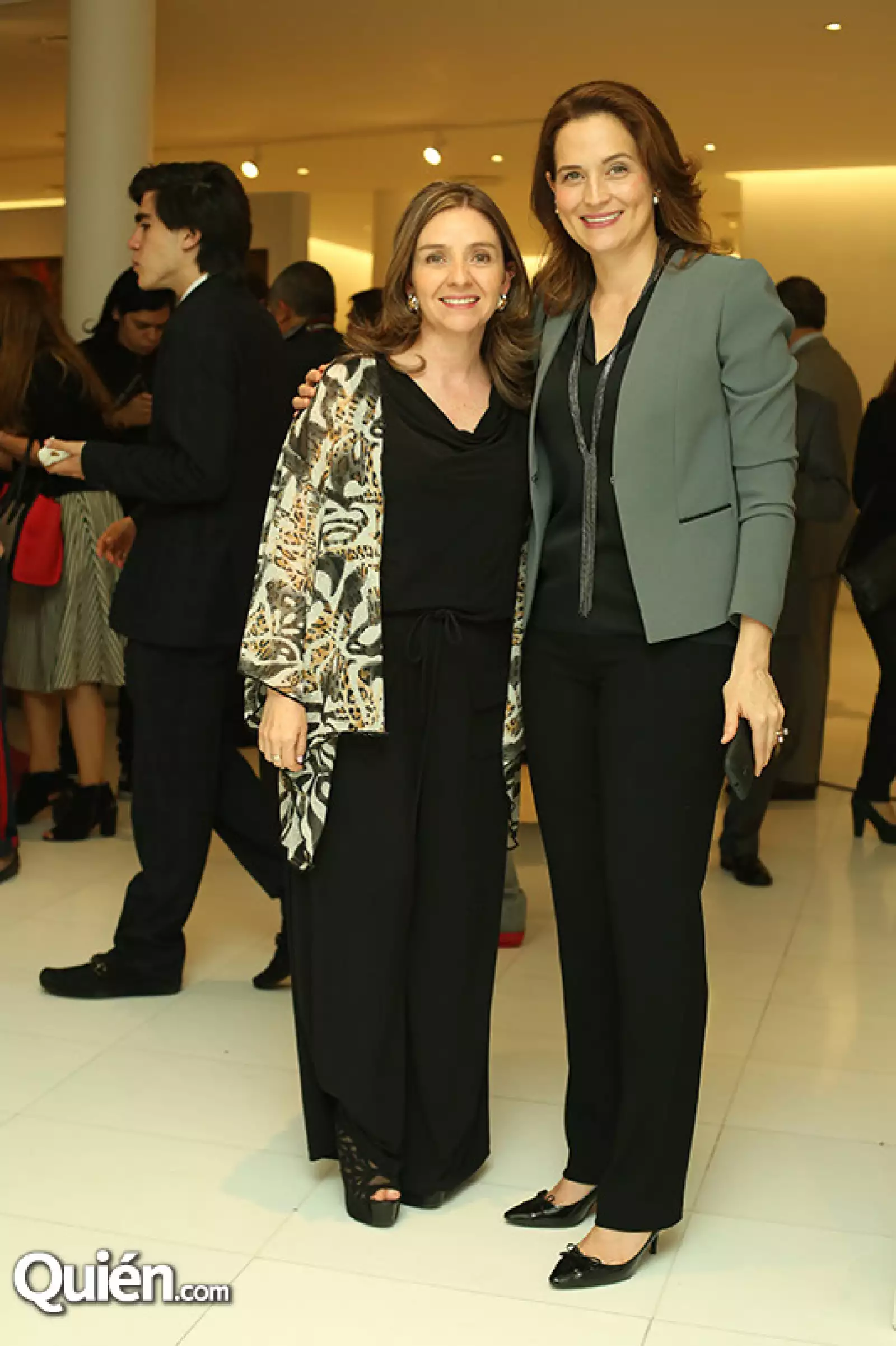 Roxana Alpiza y Jimena Serrano