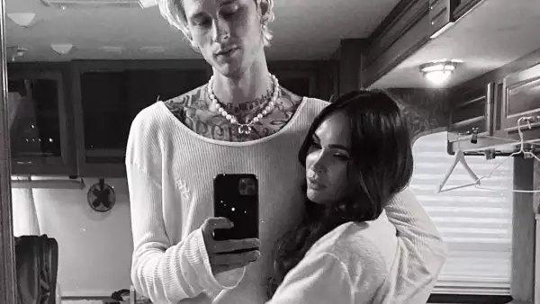 Machine Gun y Megan Fox.