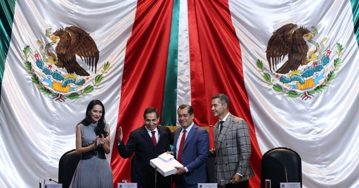 Claudia Sheinbaum'un 2025 Ekonomik Paketinin özeti 10 gerçek