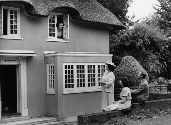 Royal Doll House