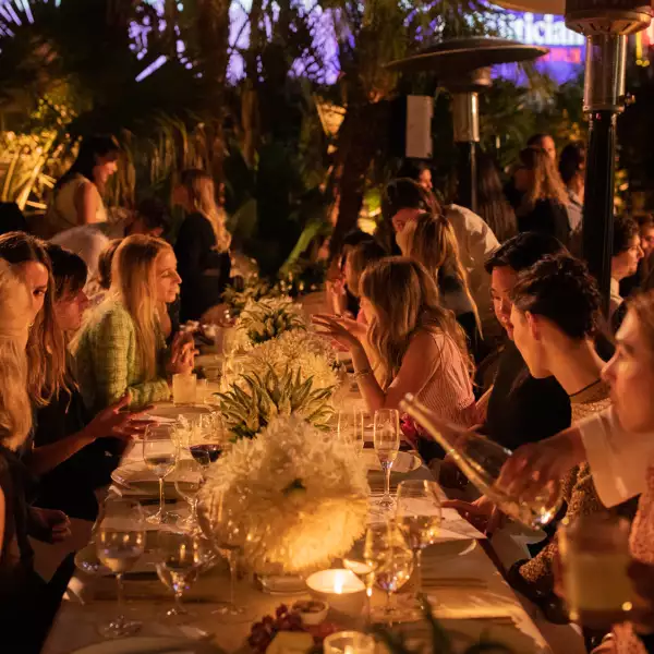 Atmosphere_Gabrielle CHANEL Essence_Dinner_Hosted by Margot ROBBIE_September_12th_2.jpg