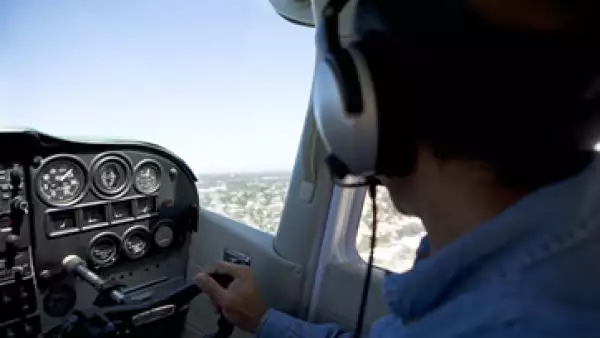 Sólo la mitad de quienes estudiaron una carrera relacionada con la aviación, son pilotos. (Foto: Photos to Go)