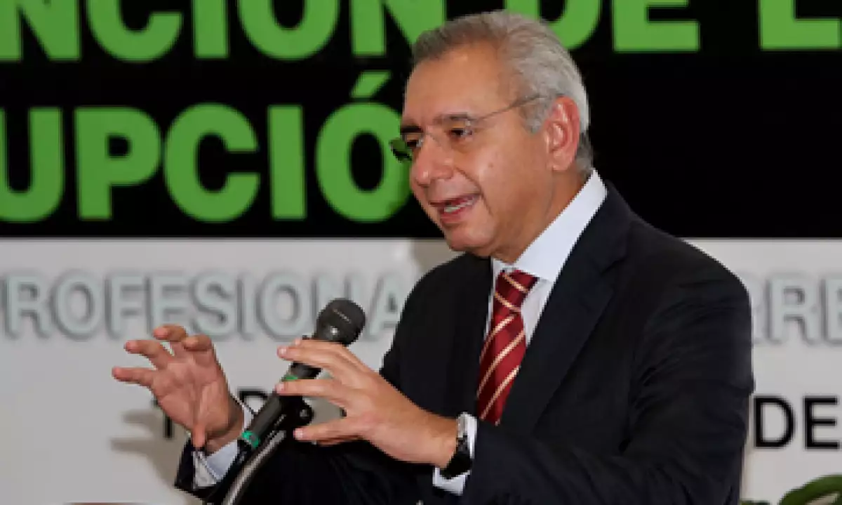 Salvador Vega Casillas, secretario de la Función Pública, divulgó la información. (Foto: Notimex)