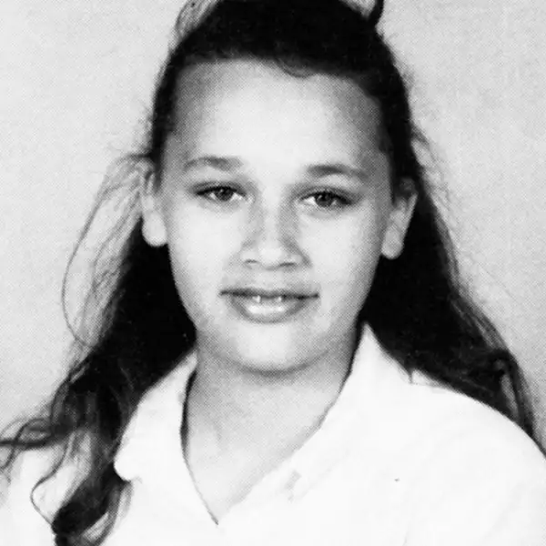 Así lucía la actriz Rashida Jones en su adolescencia y ¡así se ve ahora!