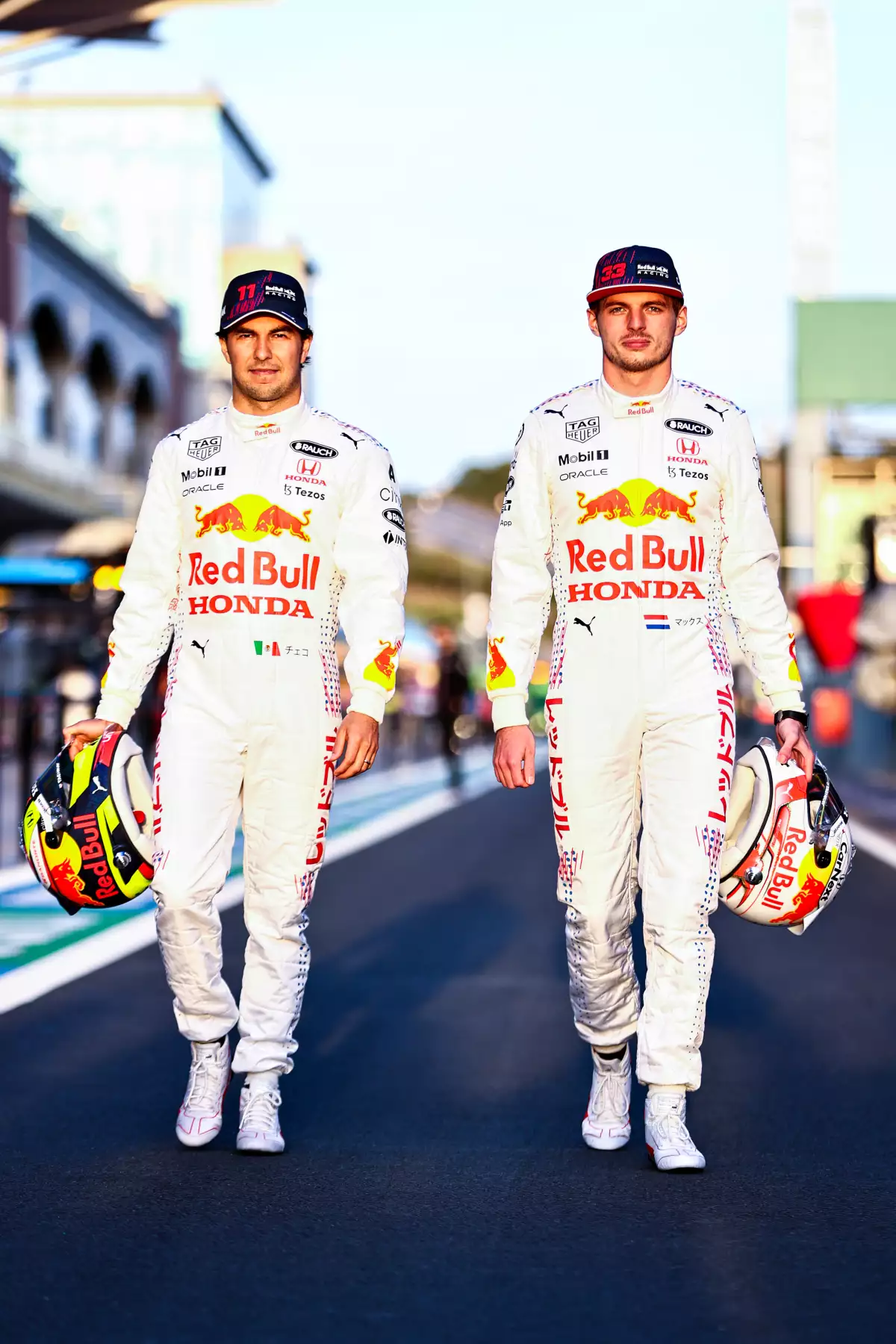 Sergio 'Checo' Pérez y Max Verstappen